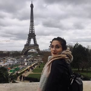 Meet your Posher, Mia